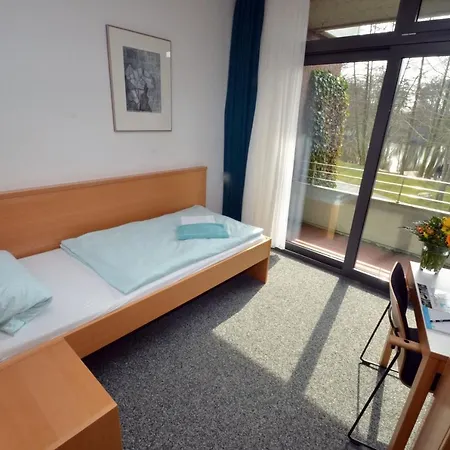 Wasserburg Rindern 3*