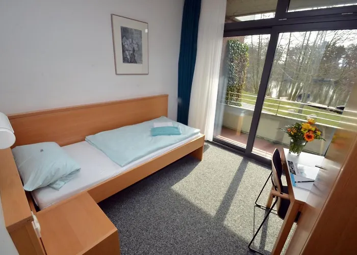 Wasserburg Rindern 3*